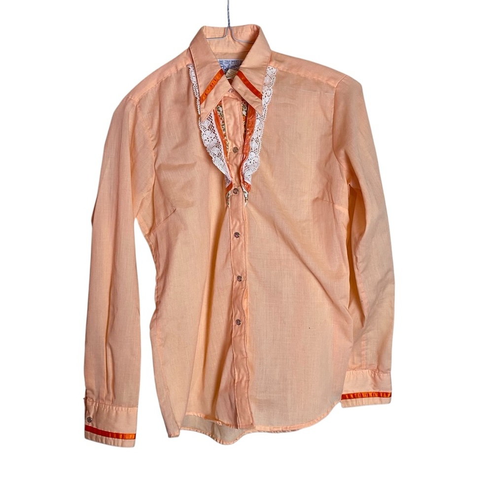 Women’s vintage Rockmount ranch wear Peach Button Down Shirt with Lace Detail